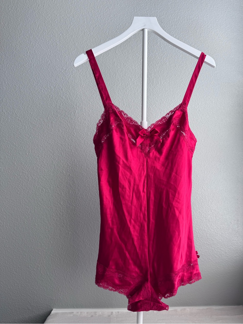 Victoria’s Secret Angels Red Satin Lace Sleep Romper Teddy One Piece Lingerie M